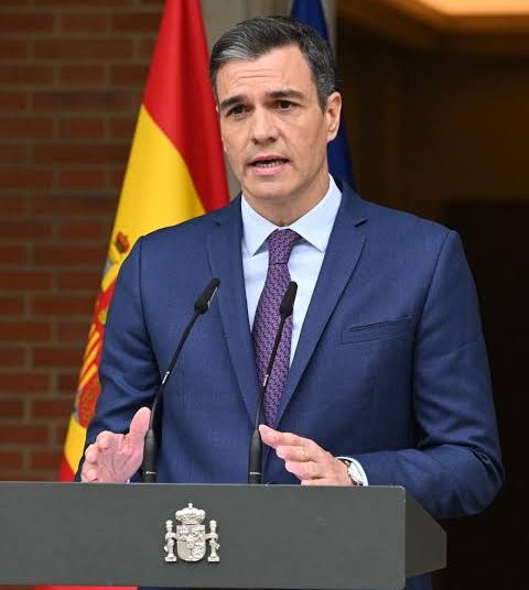 إسبانيا تفتح أبواب الأمل: تسوية تاريخية لأوضاع مئات آلاف المهاجرين